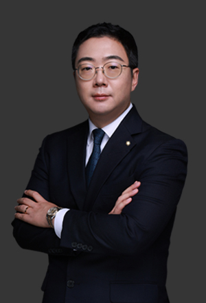 김석